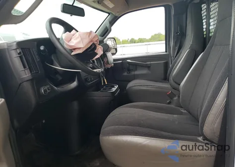 2021 GMC Savana G2500 из США, поврежденный, VIN 1GTW7AF72M1308917